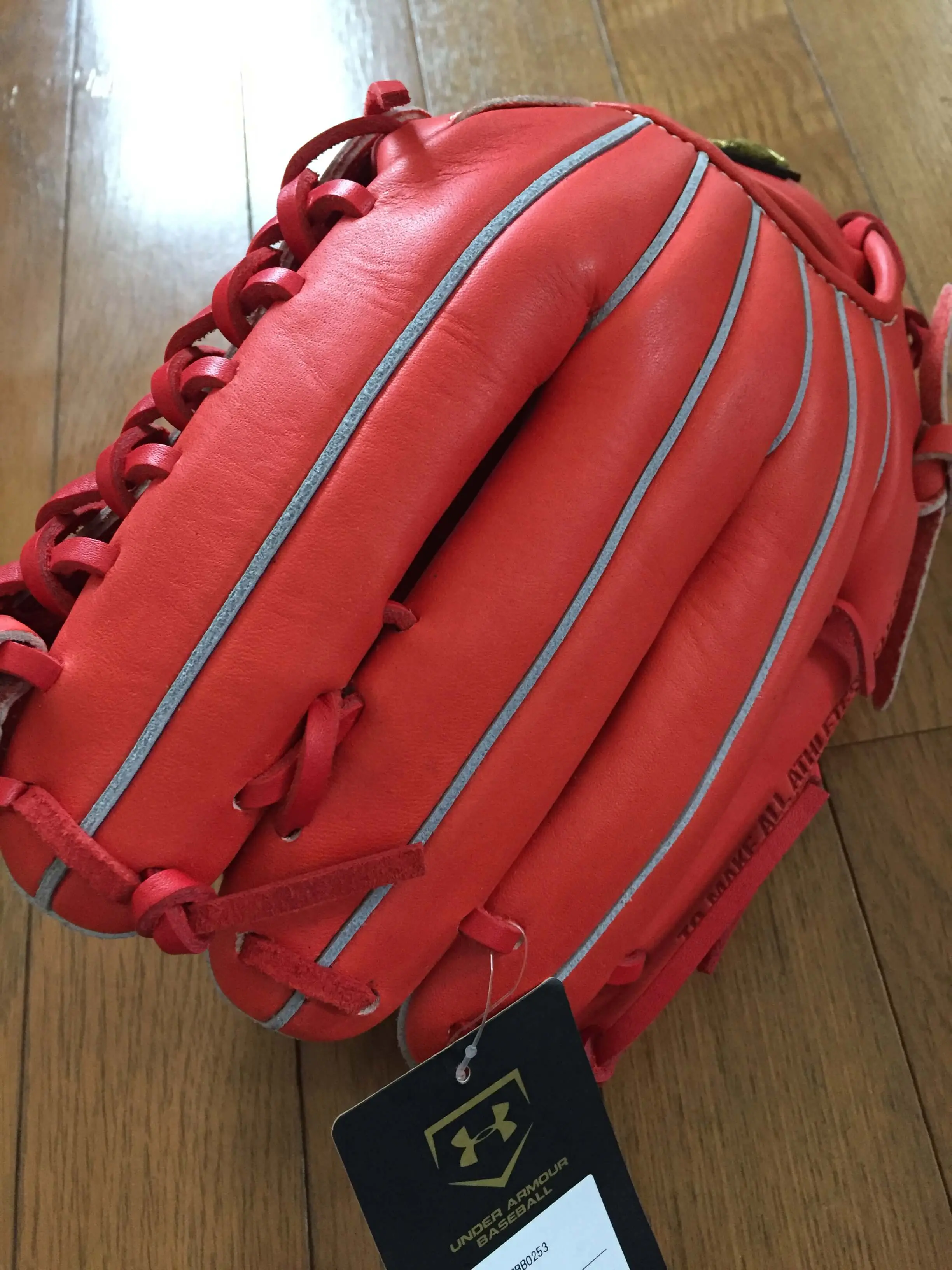 UAグローブ２