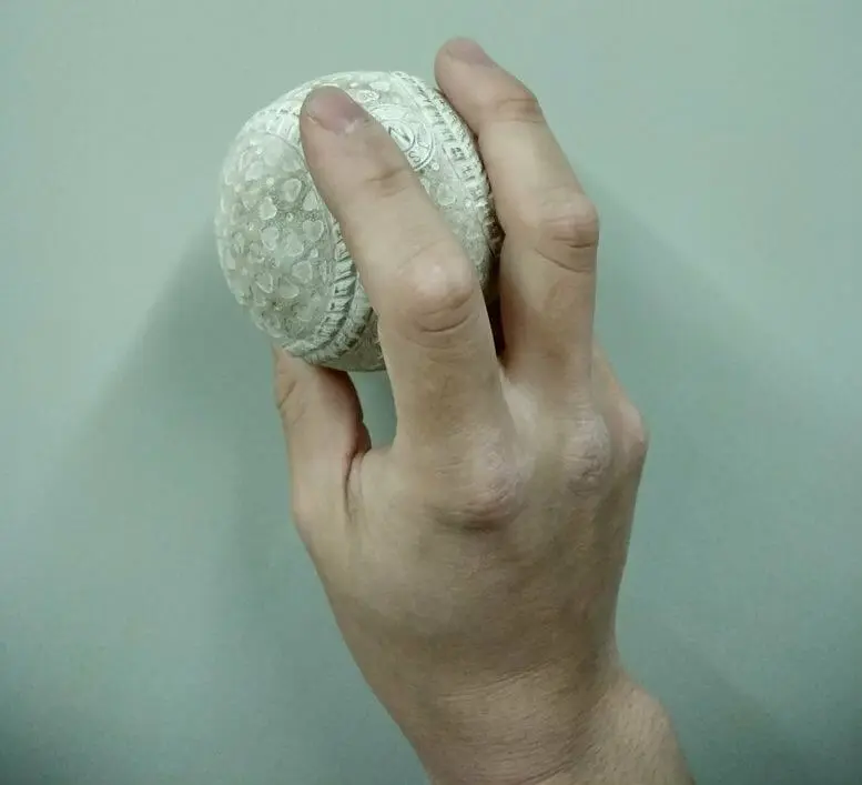 【おすすめ変化球】ツーシームの握り、使い方