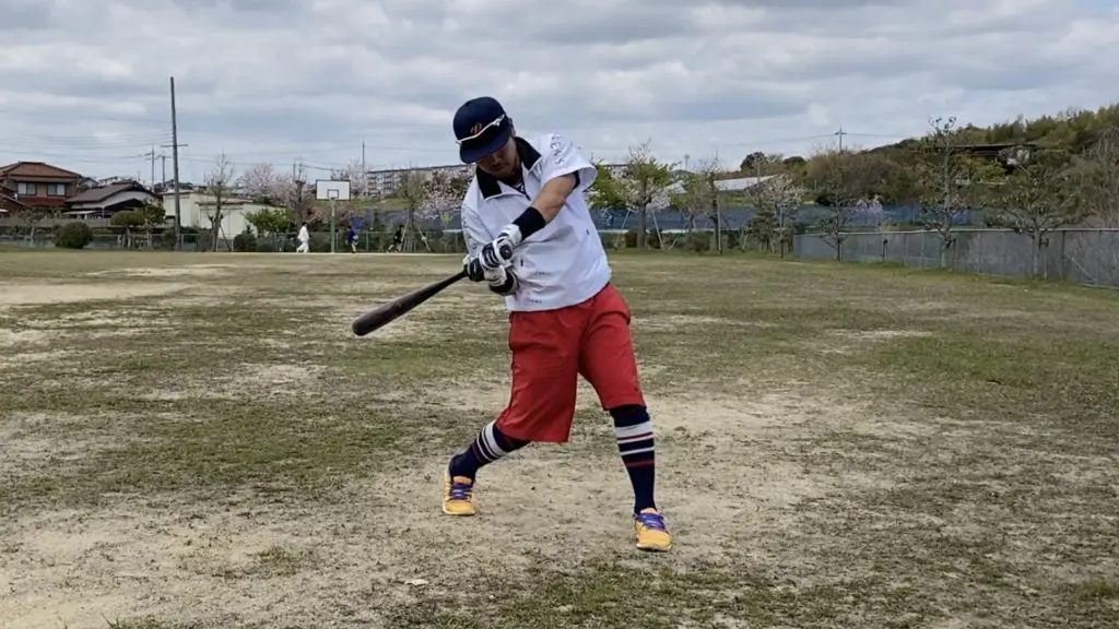 ヒッチ コックの効果 フルスイングしなくてもヘッドが走るヒッチコック打法のメリット デメリット まこと兄やんの野球通信