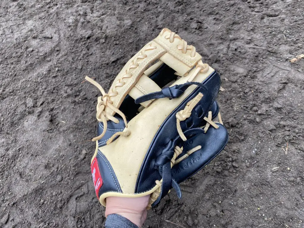 岡本和真モデル】ブラック×キャメルの激アツ軟式グローブ